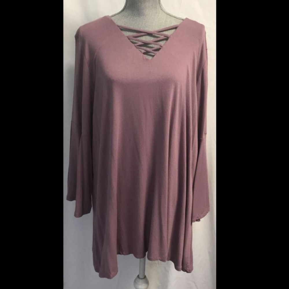 Bobeau Bell Sleeve Stretch Blouse Size 26/28